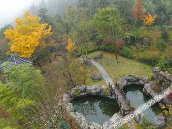 YUNBO TIANMU YANGSHENG MANOR