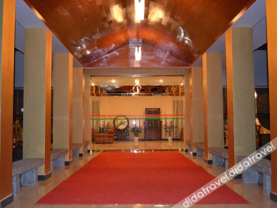 Yulong Municipal Party School Training Reception Center photo 3