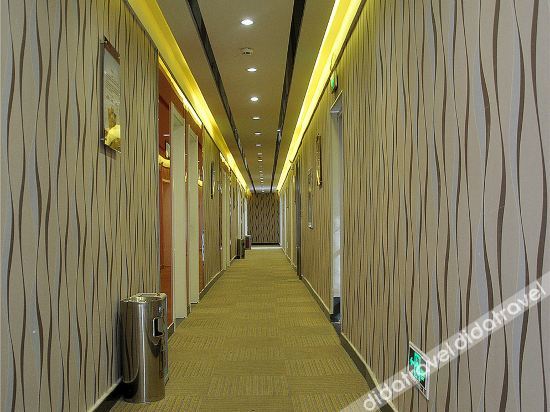 Shankee Hotel (Linyi Lanling Bus Terminal) - Tap to explore photos